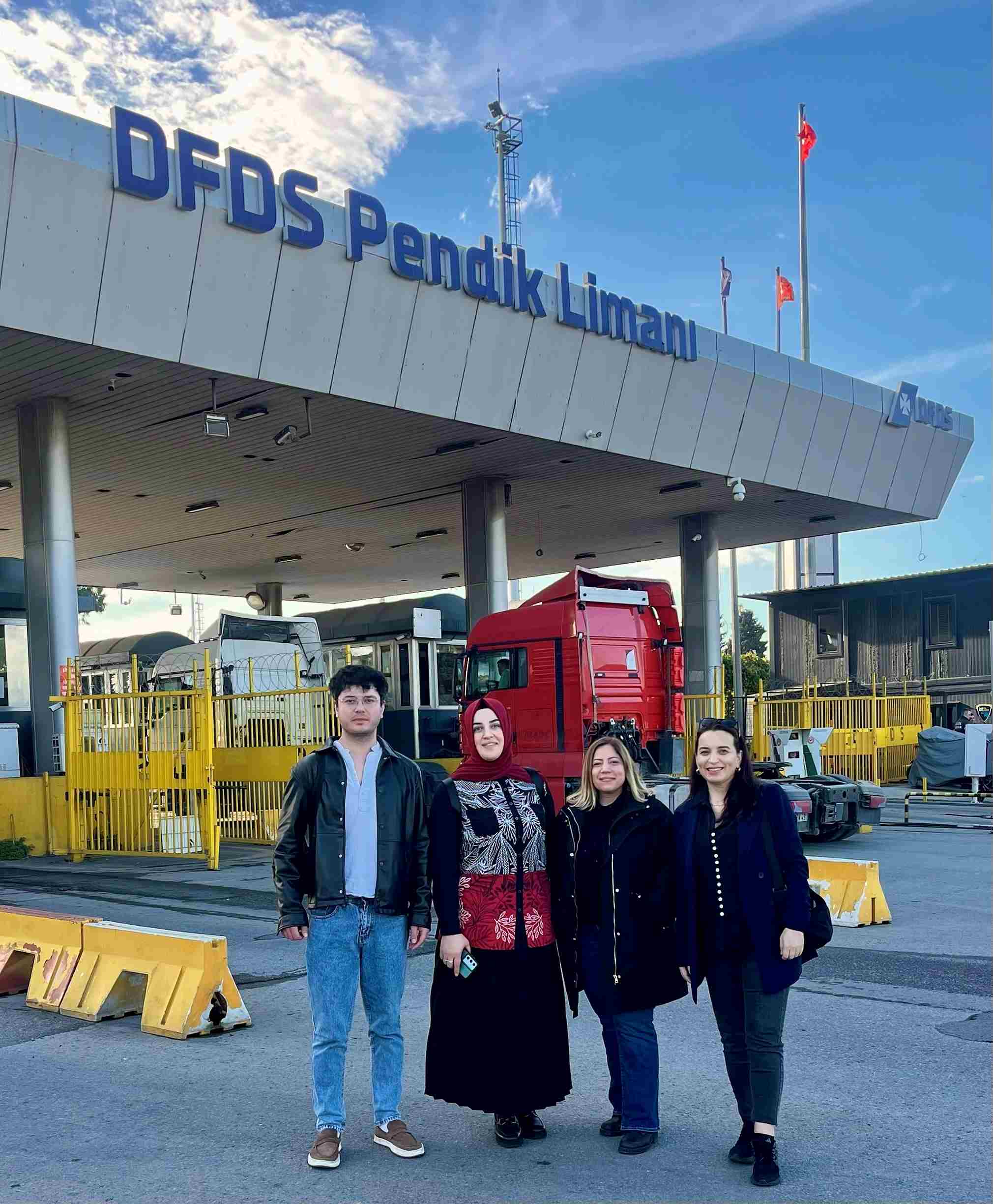 Doğuş Üniversitesi Öğrencileri Pendik Gümrük Müdürlüğü ve DFDS Pendik Limanı’nı Gezdi