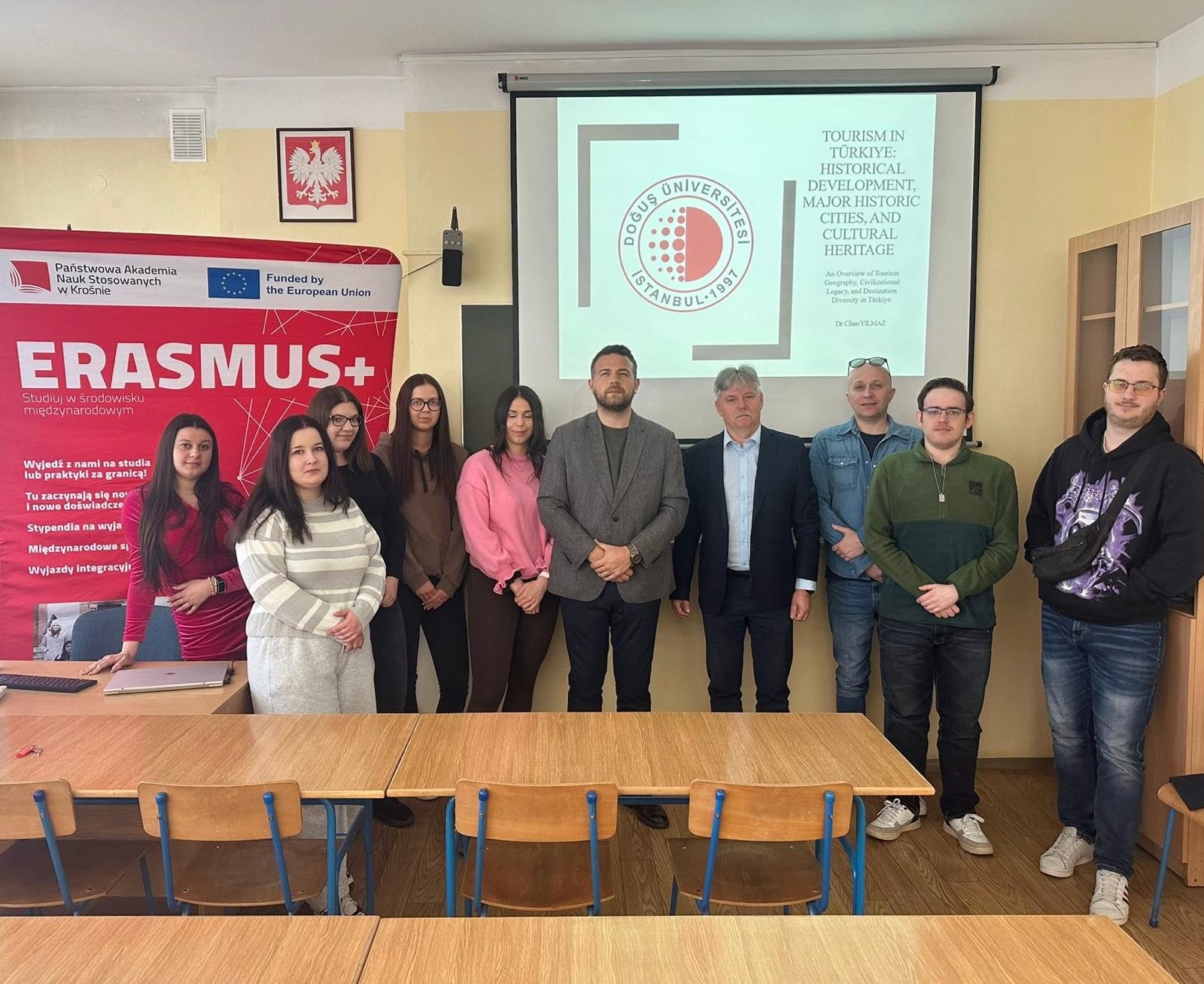 Öğretim Üyemiz Dr. Öğr. Üyesi Cihan Yılmaz, Erasmus+ Ders Verme Hareketliliği Kapsamında Polonya’da Ders Verdi